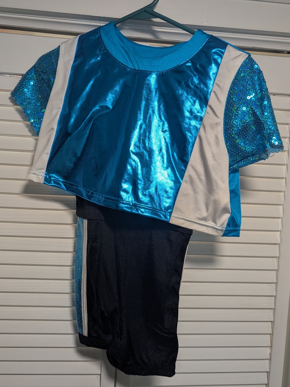 Weissman Turquoise Sequin Sleeve Dance Set, XLC